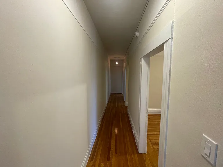 184 (1608-14 Larkin) — Photo 7
