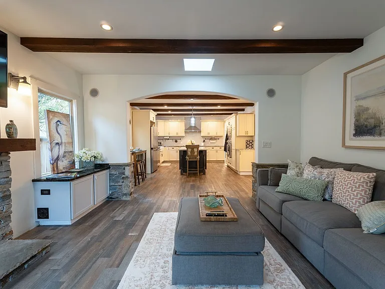 610 Forest Ave — Photo 8