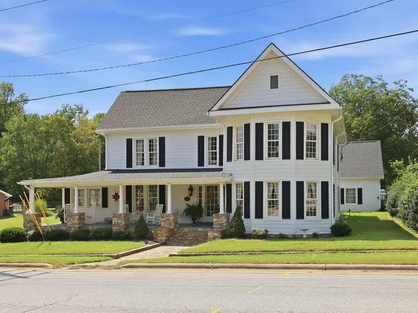 119 N College St, Youngsville, NC 27596