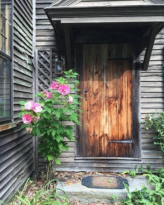 2nd image of 107 N Fitzwilliam Rd