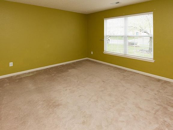 4th image of 18797 Prairie Crossing Dr