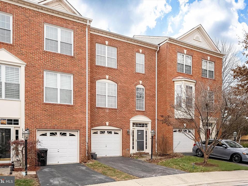 1st image of 13082 Park Crescent Cir
