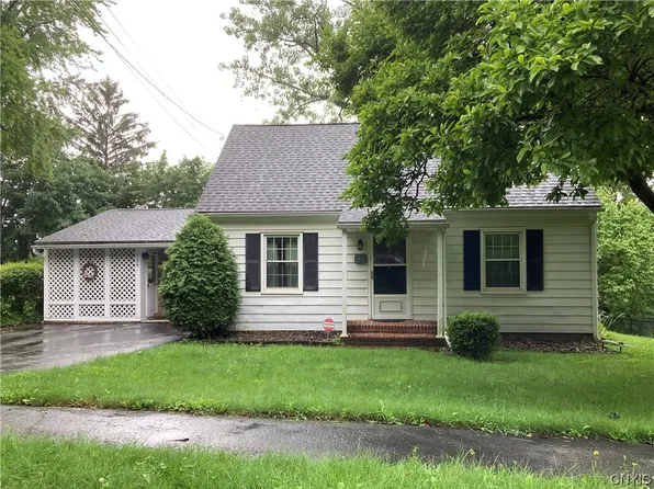138 Thurlow Dr, Syracuse, NY 13205