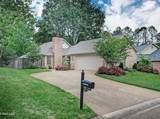613 Bedford Cir, Madison, MS 39110