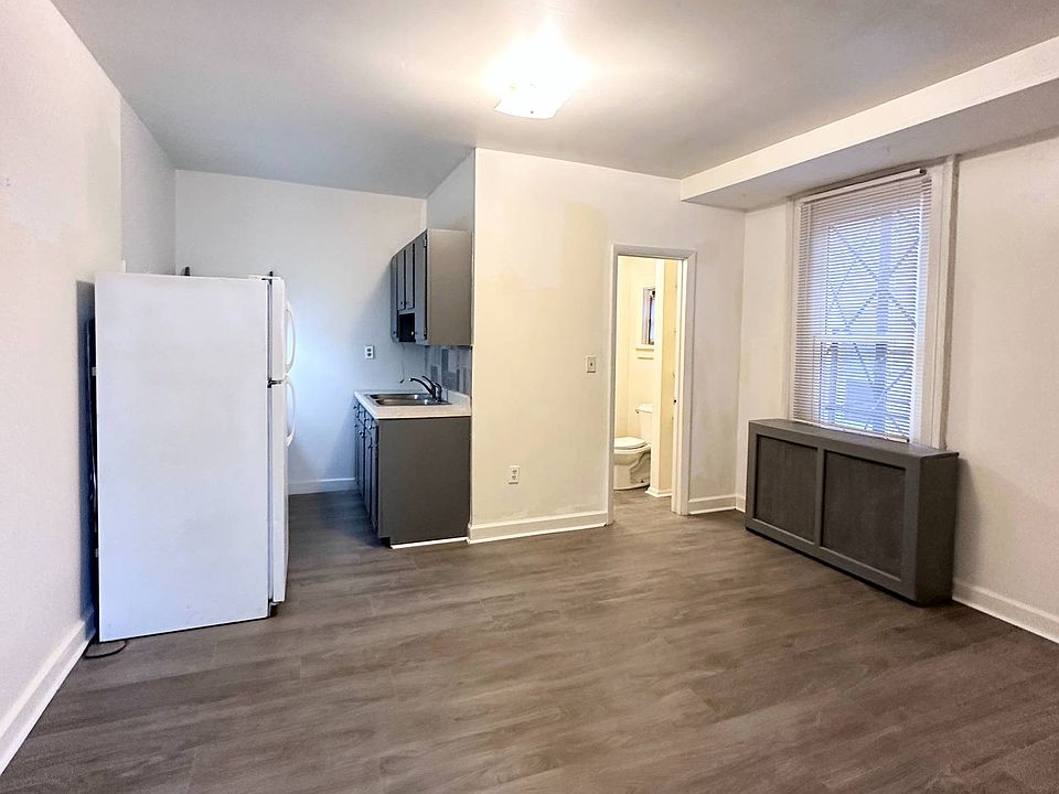 1st image of 34 Washington St APT 2