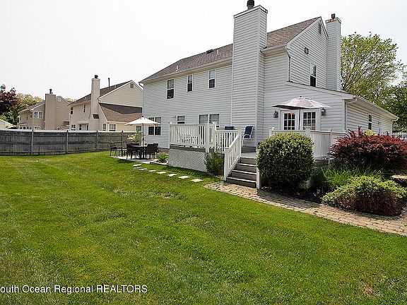 2nd image of 634 Hugo Drive