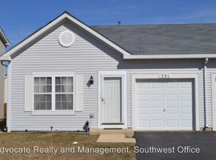 751 S Bayles Dr, Romeoville, IL 60446