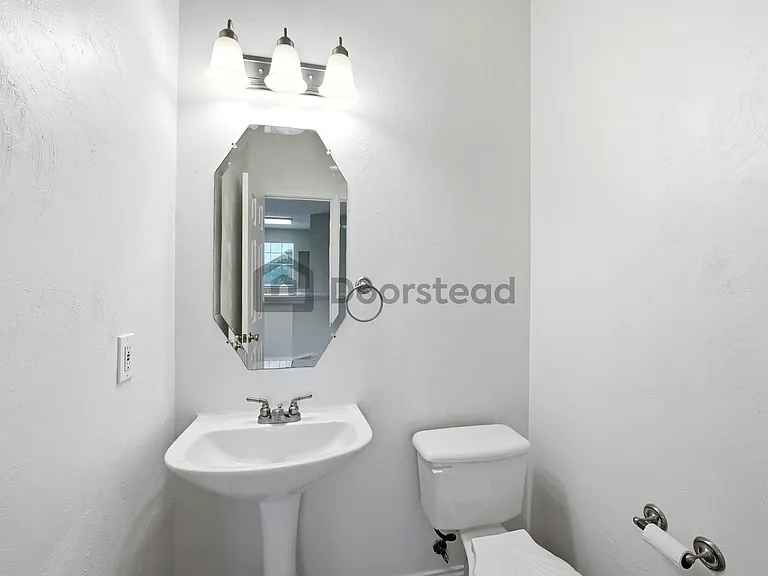 1352 Mae Dr — Photo 18