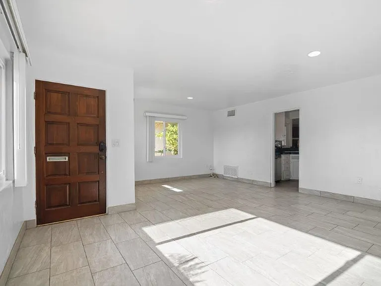 608 N Rios Ave — Photo 64