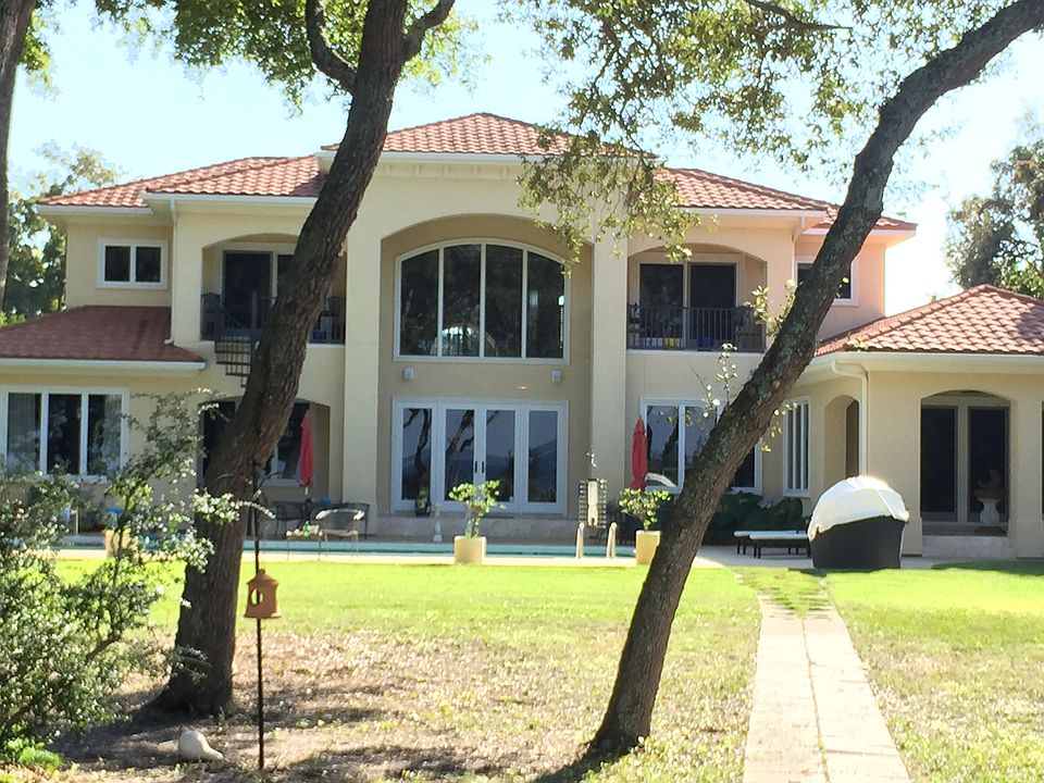 1st image of 104 Northcliffe Dr