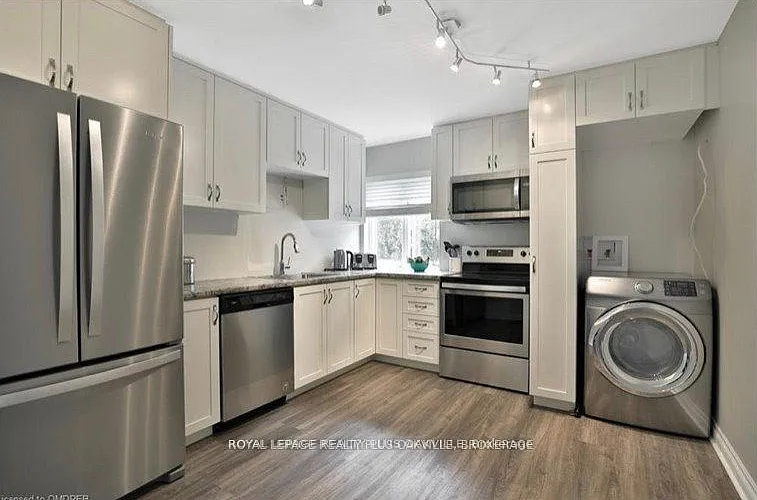 312 Reynolds St #6 — Photo 8