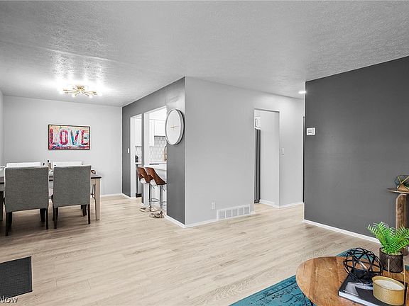 5th image of 6717 Basswood Dr