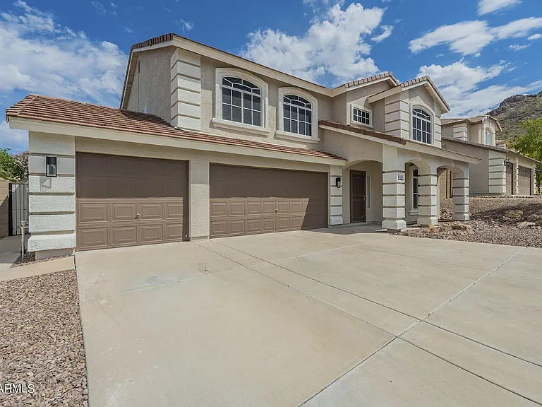 6326 W El Cortez Pl — Photo 3