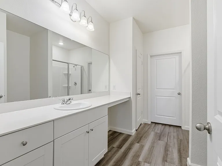 759 Crestridge Dr — Photo 5