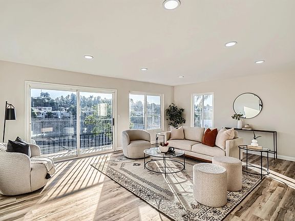 3rd image of 6873 Airoso Ave