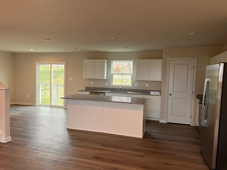 801 Otero Ln — Photo 3