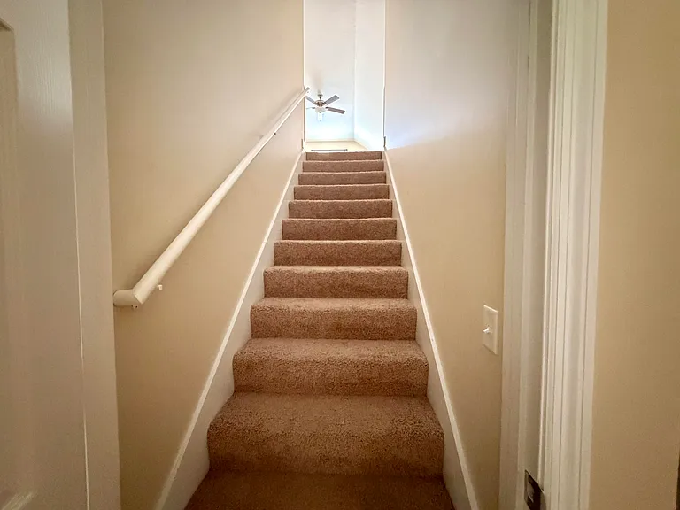 235 Wellington Pl — Photo 17