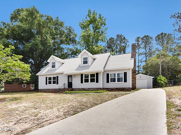 2nd image of 835 Lorraine Drive