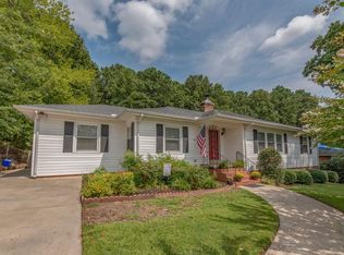 913 Stoneleigh Rd, Dalton, GA 30720