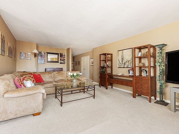 2nd image of 137 E 36th St APT 20G