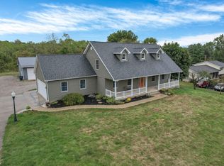 2131 Rainbow Dr NE, Lancaster, OH 43130
