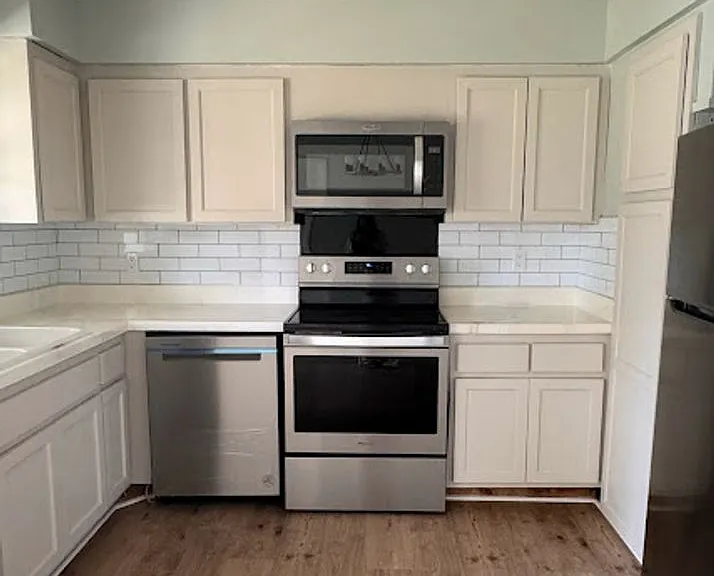 8356 Candlewood Rd — Photo 5