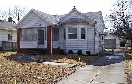 1st image of 2041 E Virginia St