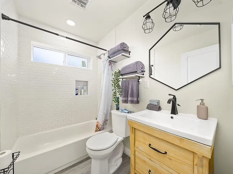 7519 Graves Ave — Photo 12