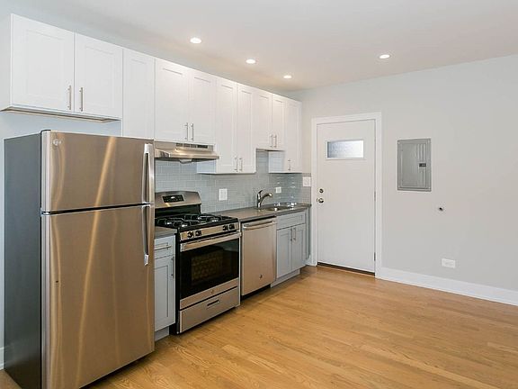 3rd image of 1942-54 W Wilson Ave #1942-3L
