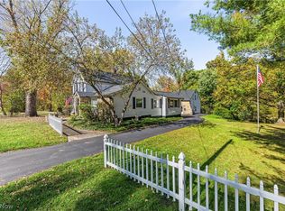 35755 Miles Rd, Moreland Hills, OH 44022