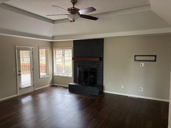 4th image of 4068 E Latoka Street