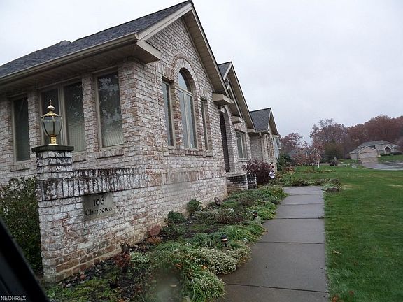 3rd image of 106 Chippewa Ct