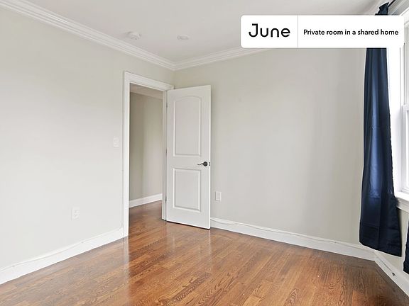 5th image of 490 Washington St #B