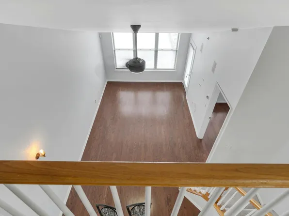 24 Avenue At Port Imperial image 17 of 28