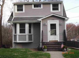 206 Old Bates Gates Rd, New Hampton, NY 10958