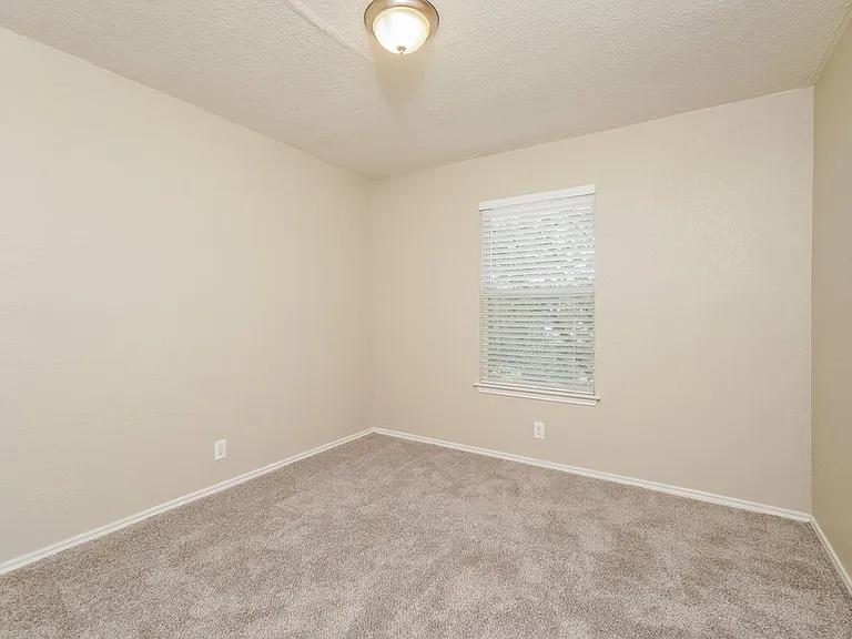 6647 Arbor Farm — Photo 14
