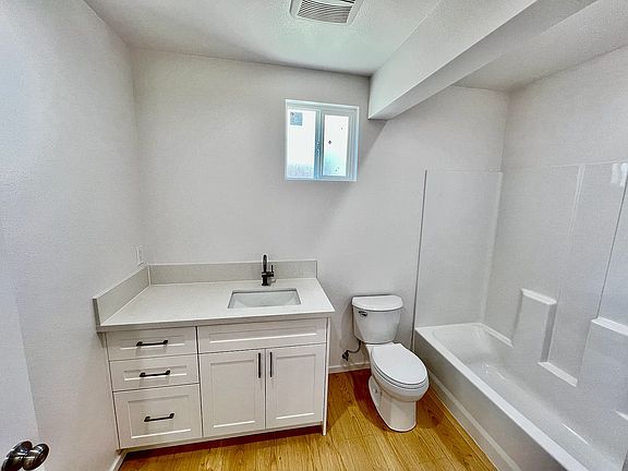 5th image of 3119 W 109th St #Y34