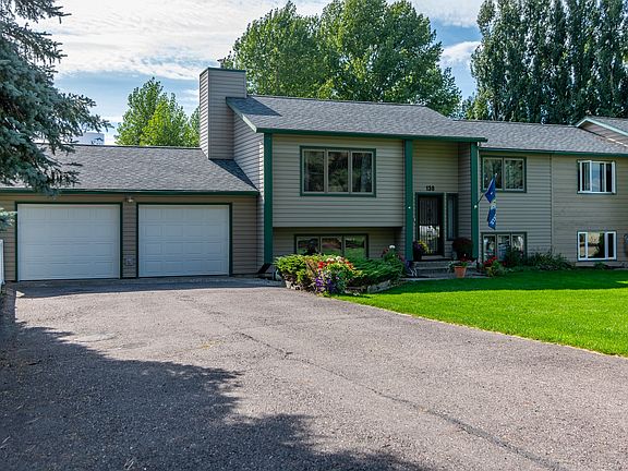 2nd image of 130 Ponderosa Ln