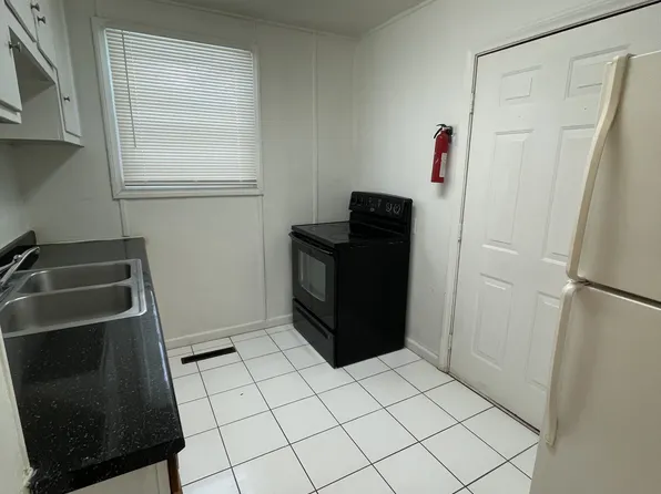 505 Emerick St #2, Ypsilanti, MI 48198