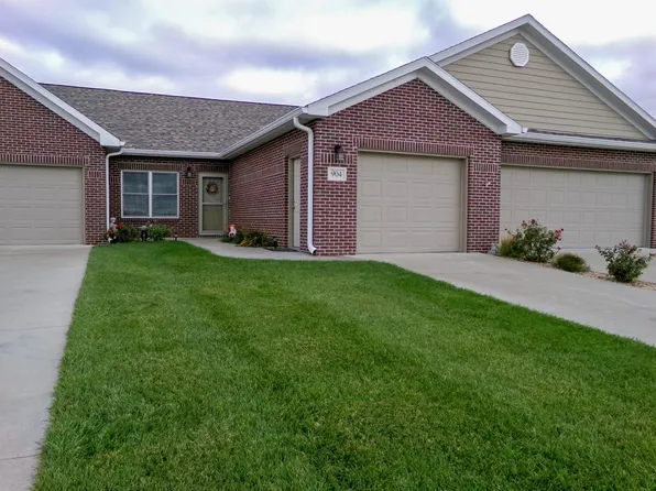904 Meadow St, Beatrice, NE 68310