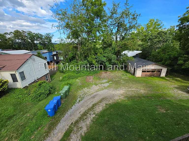 41 Westwood Pl #4 — Photo 28