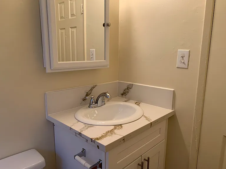 1130 N Verdugo Rd #11 — Photo 7