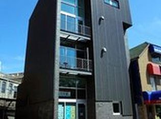 3127 N Ashland Ave #R2, Chicago, IL 60657