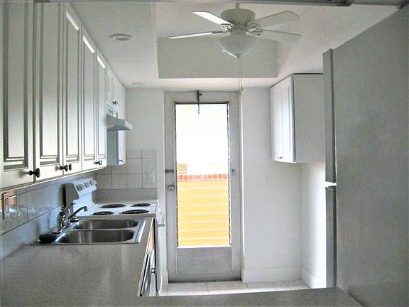 3rd image of 4502 N Federal Hwy APT 235D