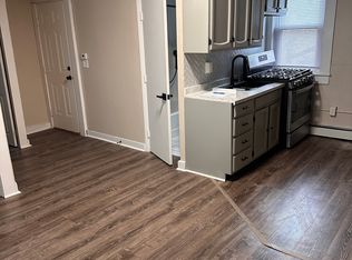 238 Grove St FLOOR 2, Woonsocket, RI 02895