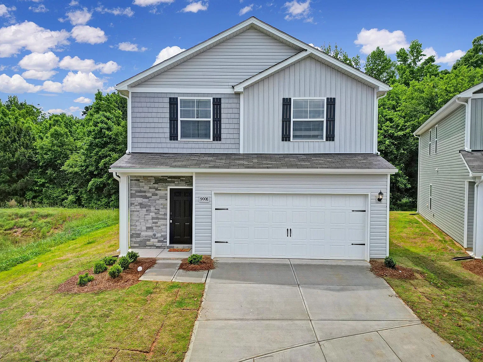 3 bed, 2.5 bath, 1600 sqft, $3,000 — Photo 1