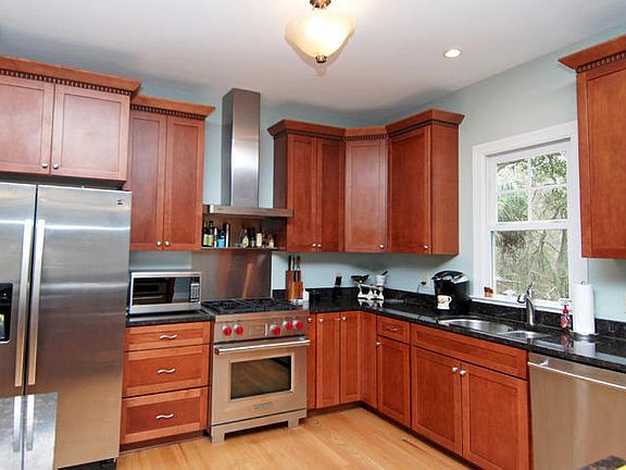 5th image of 2888 Old Drake Dr