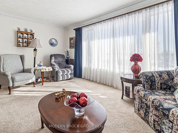 5th image of 24 Bernard Cres