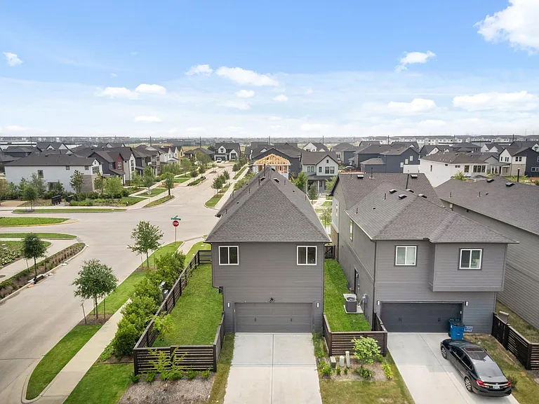 15159 Parkland Canyon Dr — Photo 3