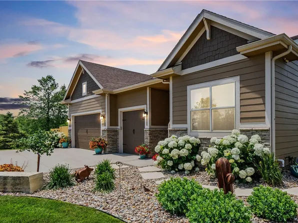 5007 Cedar Ln, Winterset, IA 50273